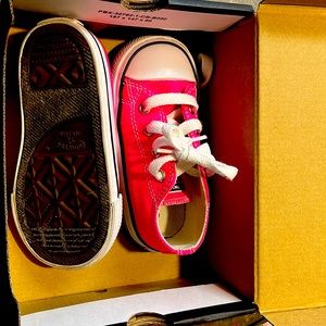 Converse Hot Pink Sz 6